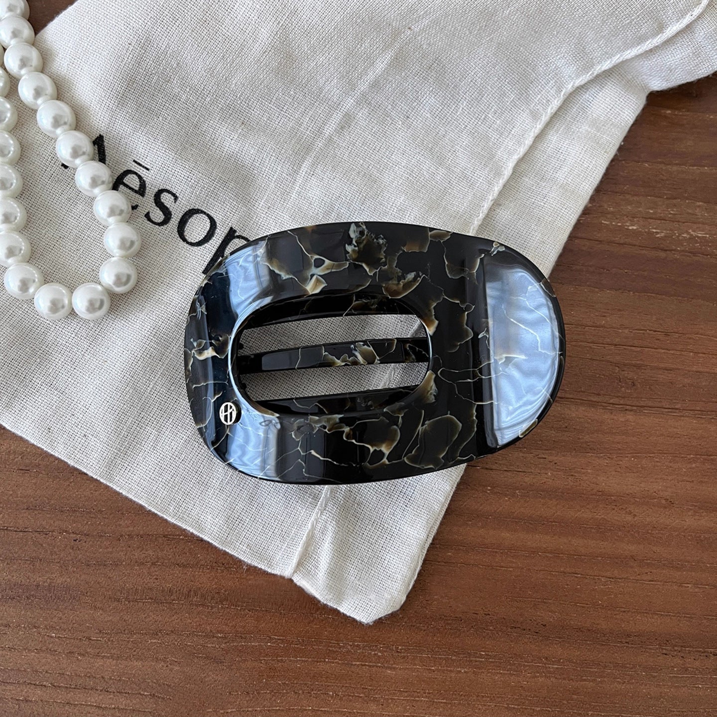 Marbled Oval Hair Claw Clip view 9