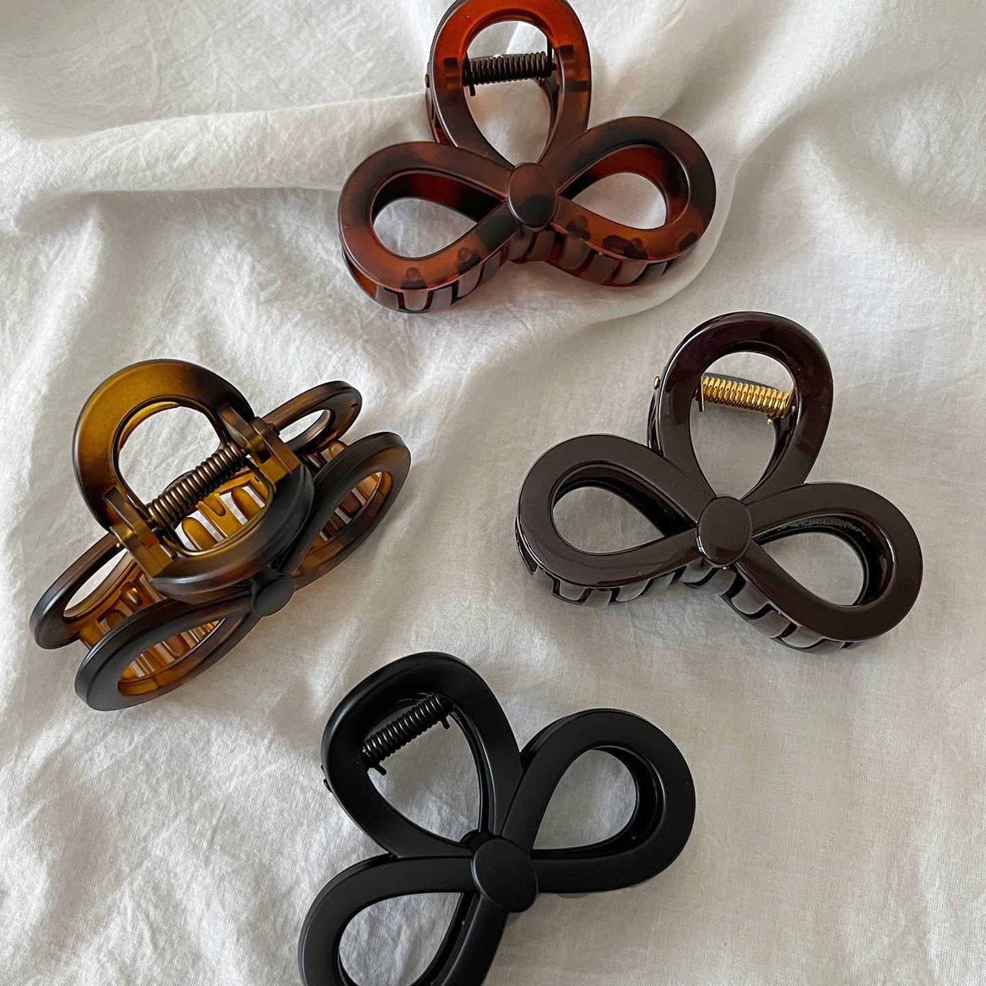 Figure Eight Hair Claw Clip view 2