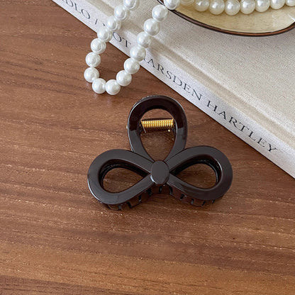 Figure Eight Hair Claw Clip view 6
