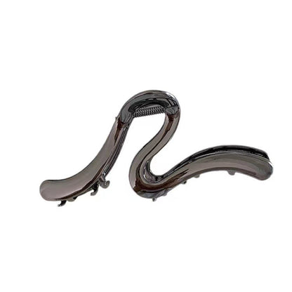 Geometric Metal Wave Hair Claw Clip view 5