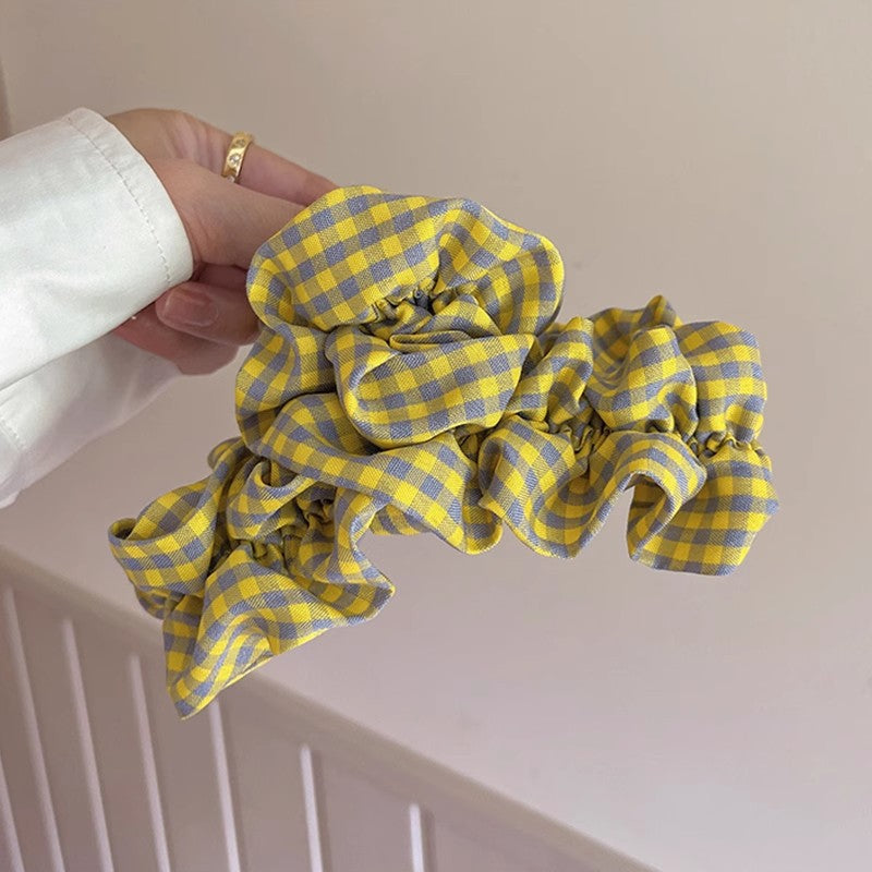 Gingham Ruffle Hair Claw Clip view 6