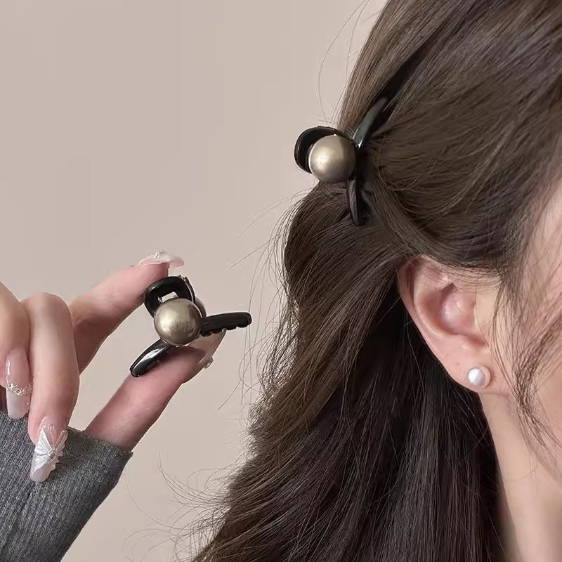 Glossy Pearl Mini Hair Claw Clip