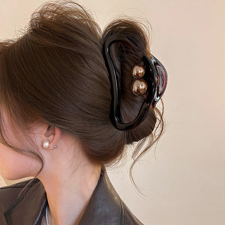 Hollow Crescent Hair Claw Clip view 3