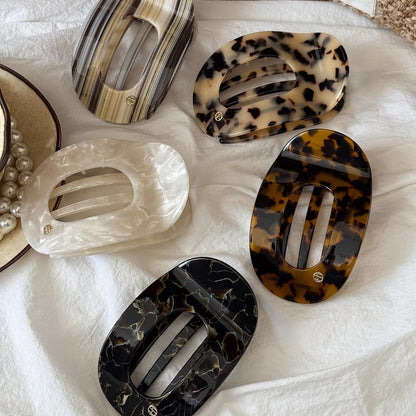 Marbled Oval Hair Claw Clip view 2