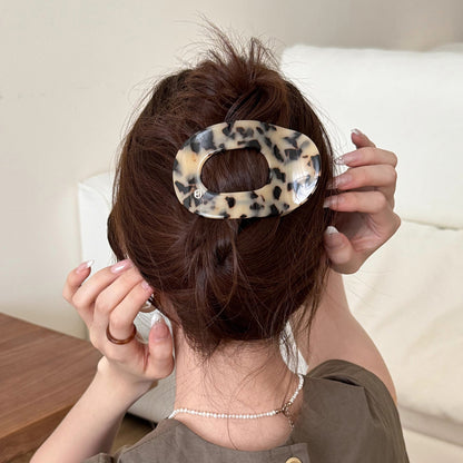 Marbled Oval Hair Claw Clip view 4
