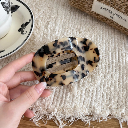 Marbled Oval Hair Claw Clip view 7