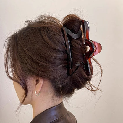 Open Star Hair Claw Clip view 4