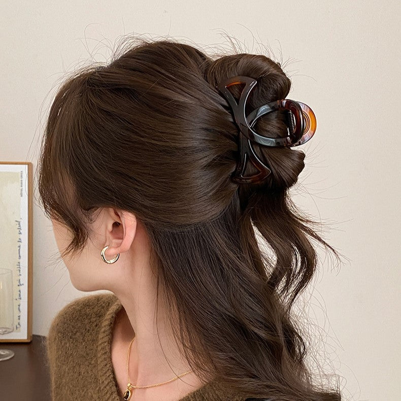 Openwork Medium Hair Claw Clip view 8