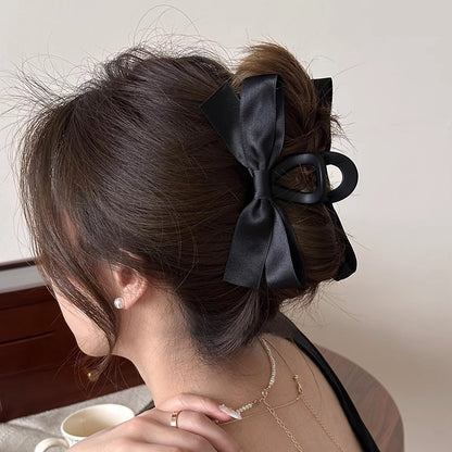 Oversized Bow Hair Claw Clip view 3