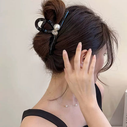 Pearl Accent Geometric Hair Claw Clip view 4