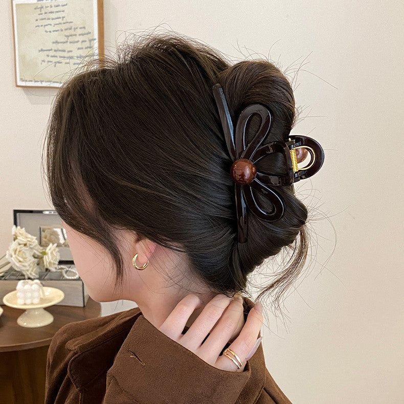 Pearl Bow Hair Claw Clip view 4