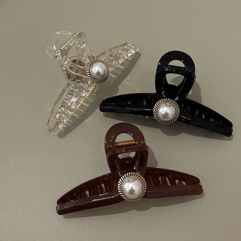 Pearl Cross Hair Claw Clip view 3