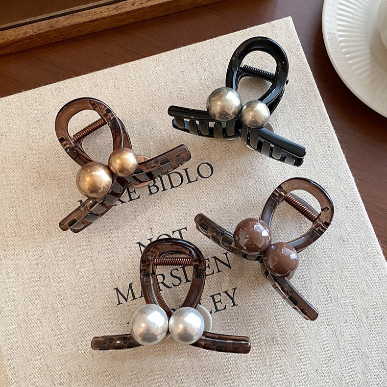 Pearl Mini Hair Claw Clip view 2