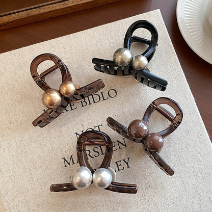 Pearl Mini Hair Claw Clip view 2