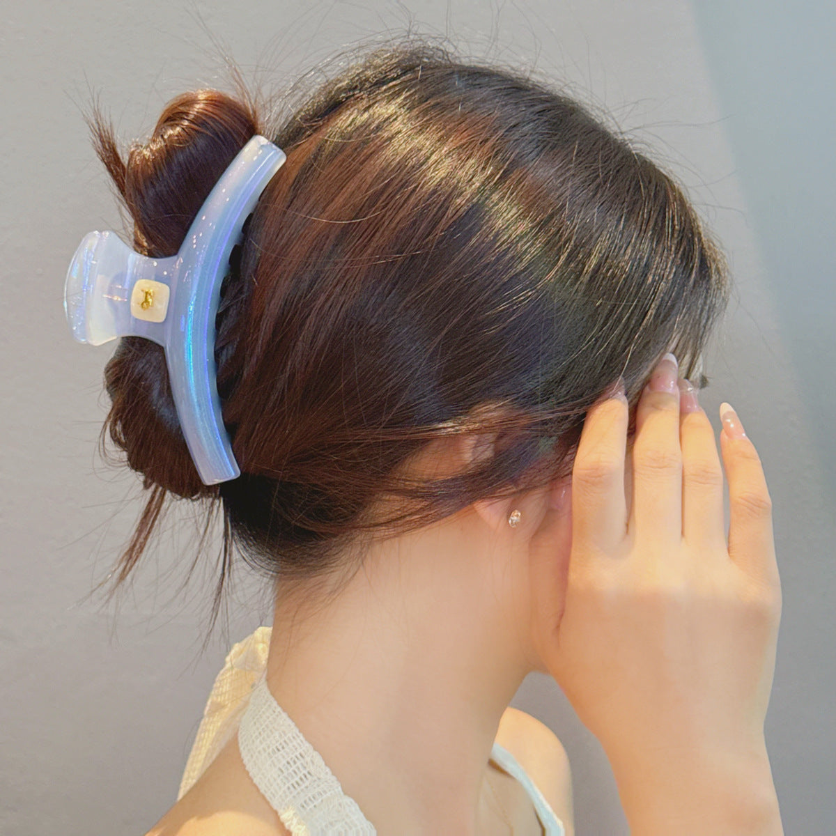 Pearlized Arc Hair Claw Clip view 4