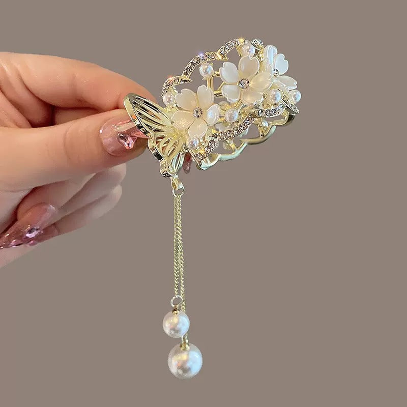 Rhinestone Flower Tassel Ponytail Hair Claw Clip with Pearl Pendant view 3