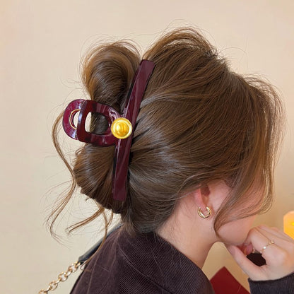Round Accent Hair Claw Clip