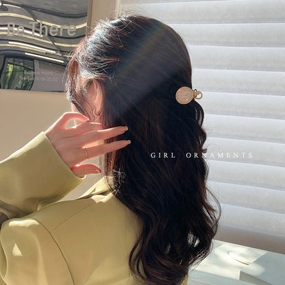 Round Pearl Mini Hair Claw Clip
