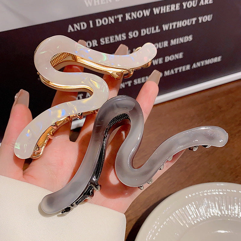 S-Shaped Acetate Hair Claw Clip view 2