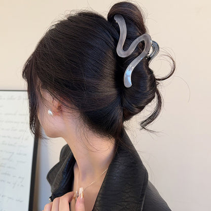 S-Shaped Acetate Hair Claw Clip view 3