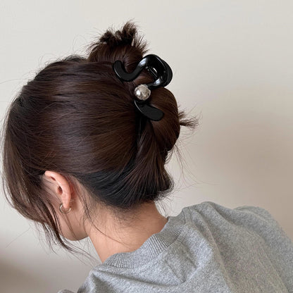 Silver Pearl Hair Claw Clip view 4