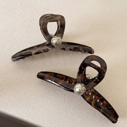 Tortoise Pearl Hair Claw Clip view 2