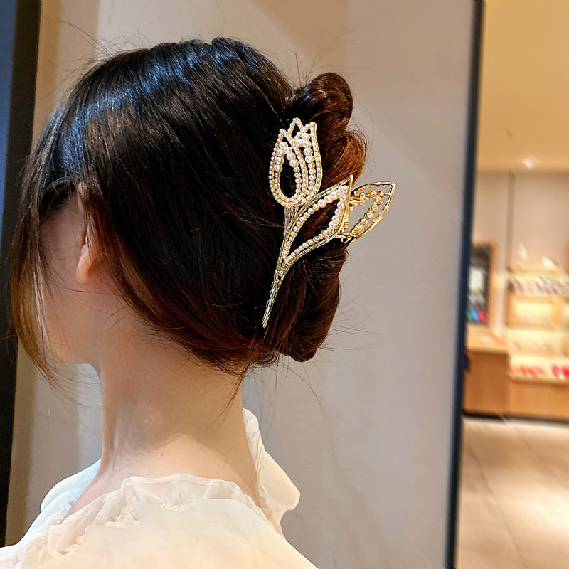Tulip Pearl Hair Claw Clip view 4