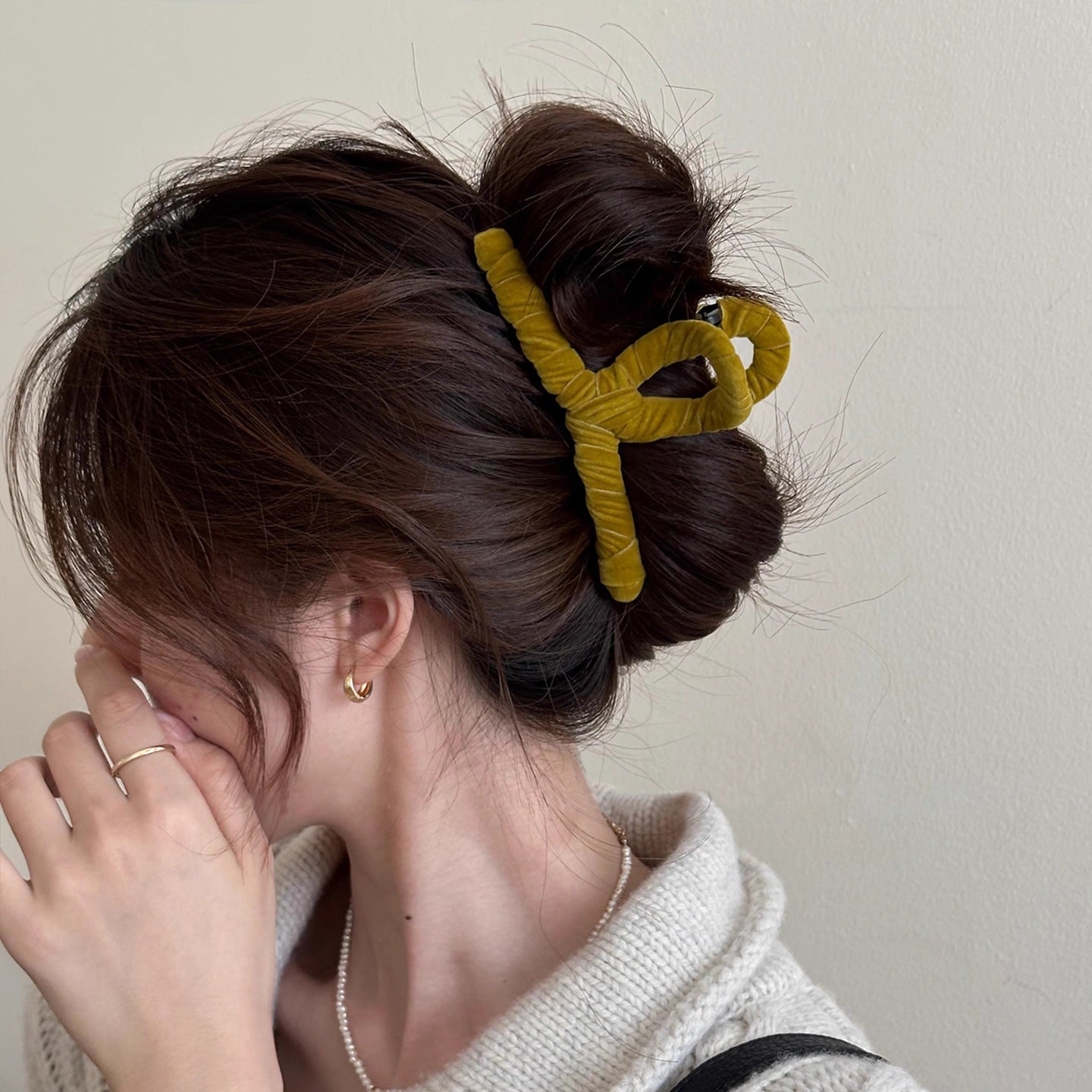 Velvet Cross Hair Claw Clip